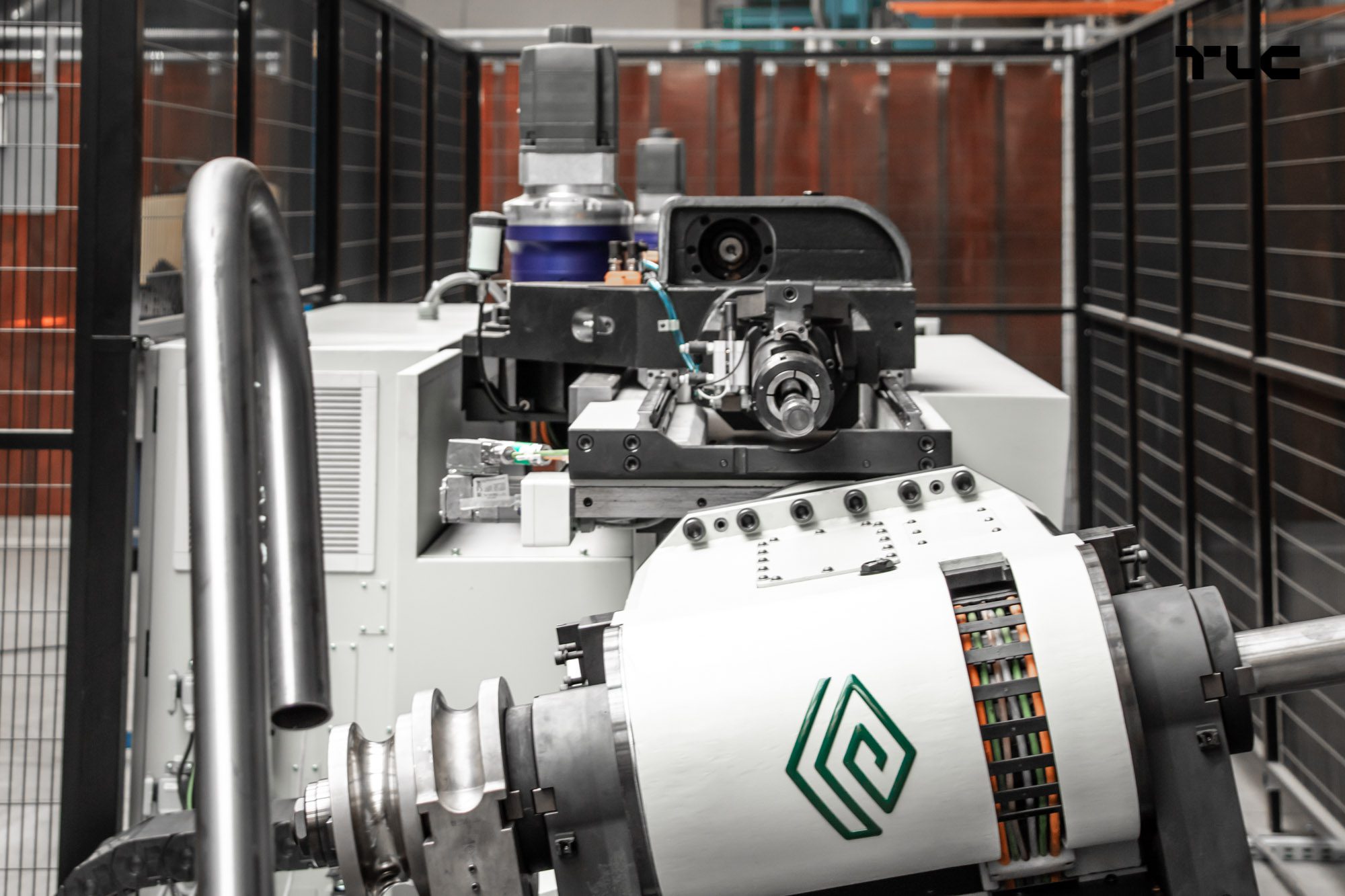 Zwiększamy potencjał Grupy TLC &#8211; nowa giętarka BLM E-TURN 52