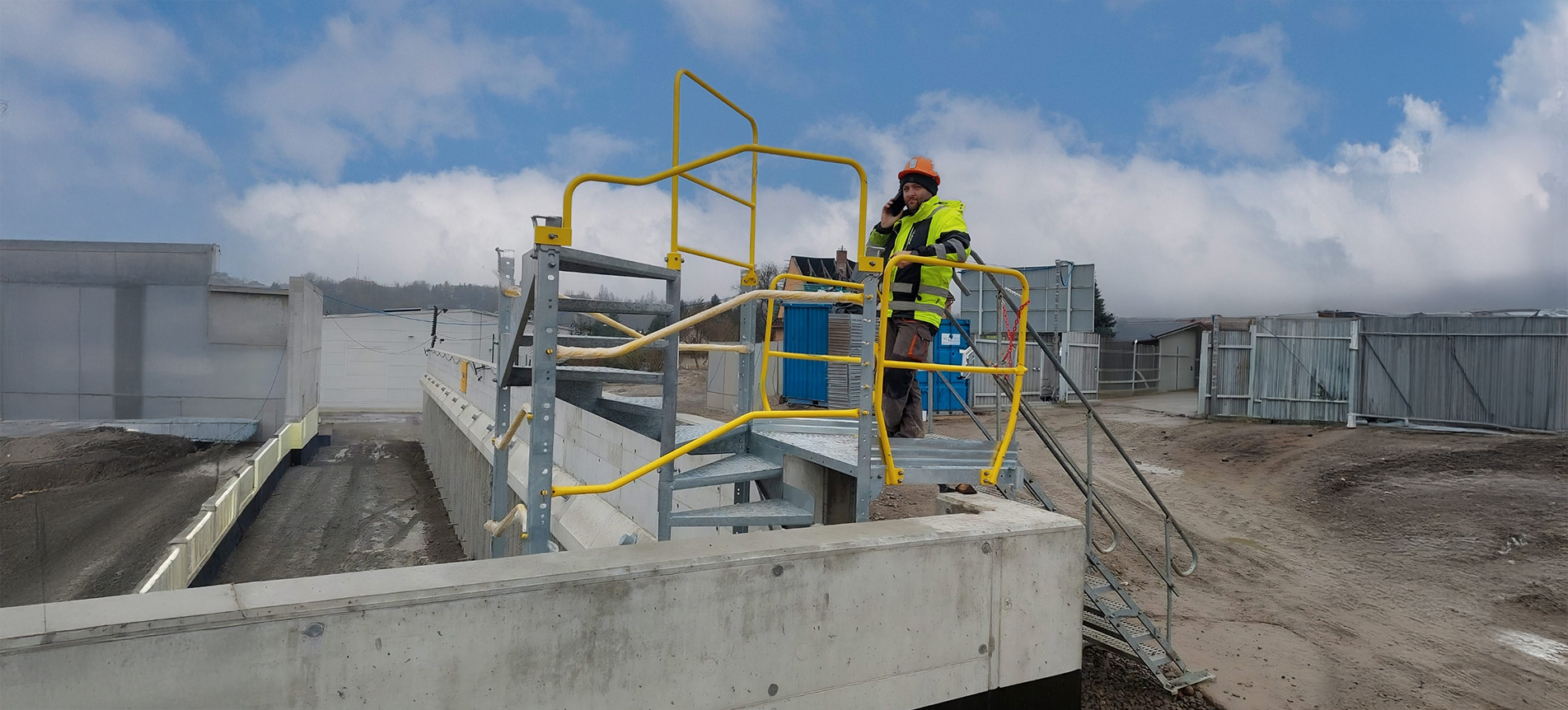 Temporary SST and TAS stairs for logistics center construction